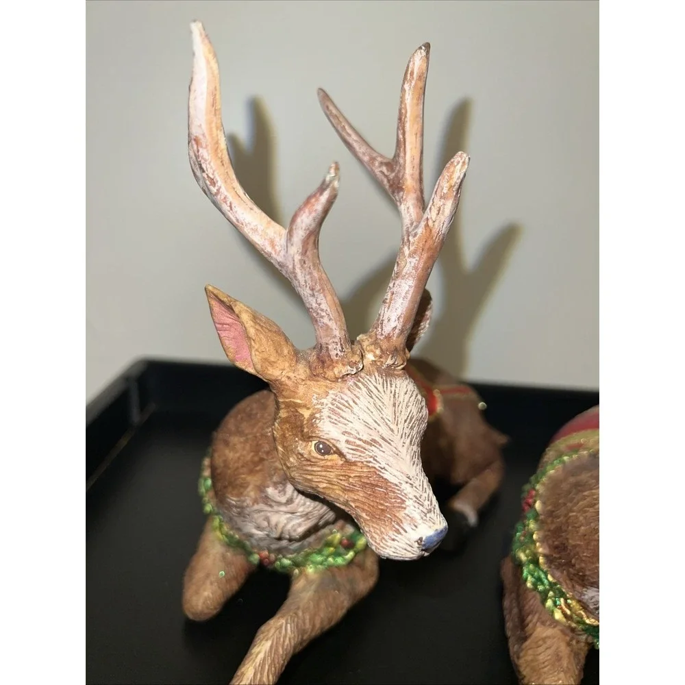 Set Of 2 Reindeer Resin Wooden Look Christmas Holiday Wreath Decor Display 10x8
